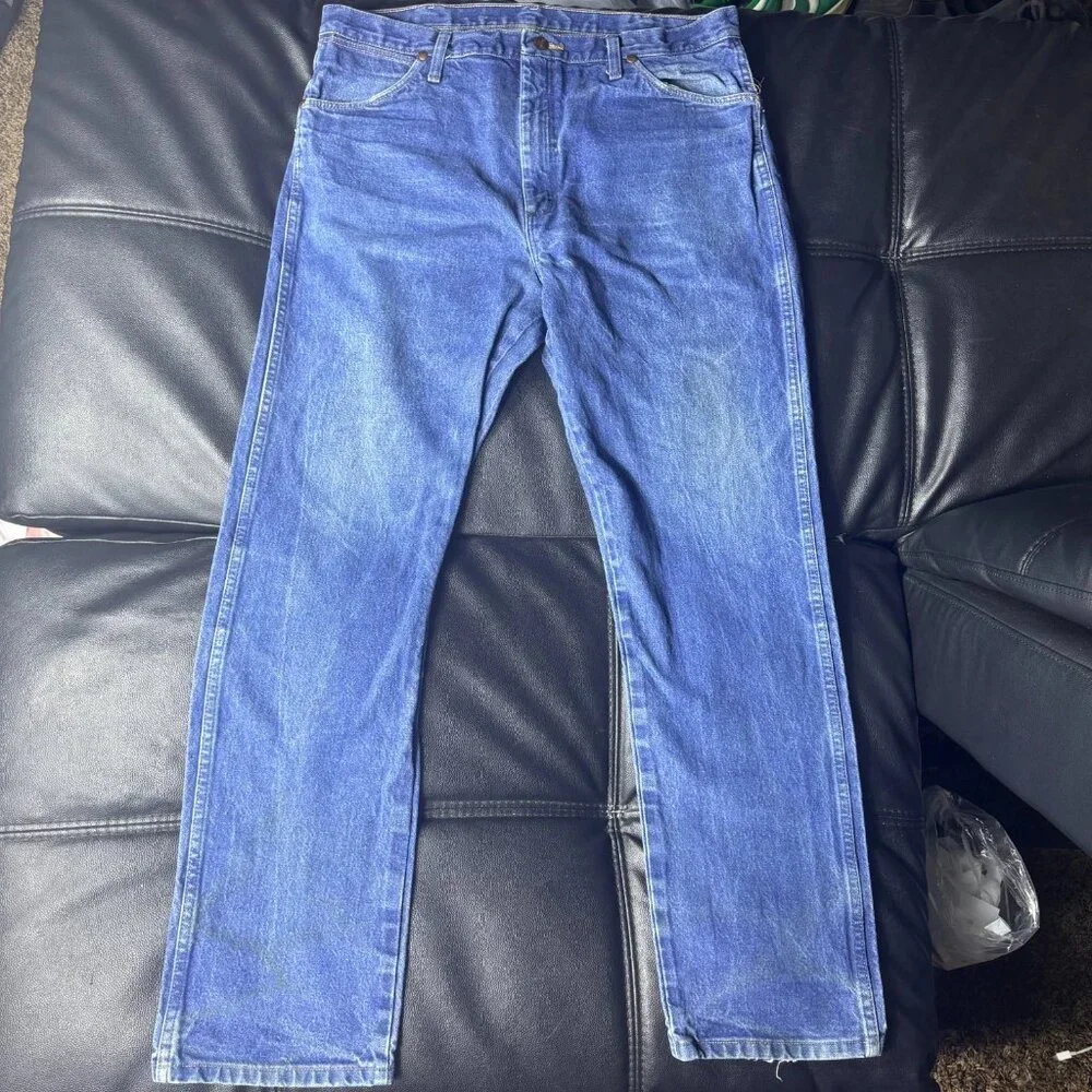 Wrangler Men's‎ Straight Leg Jeans Blue Denim Faded Flat Front 5-Pocket 38x33